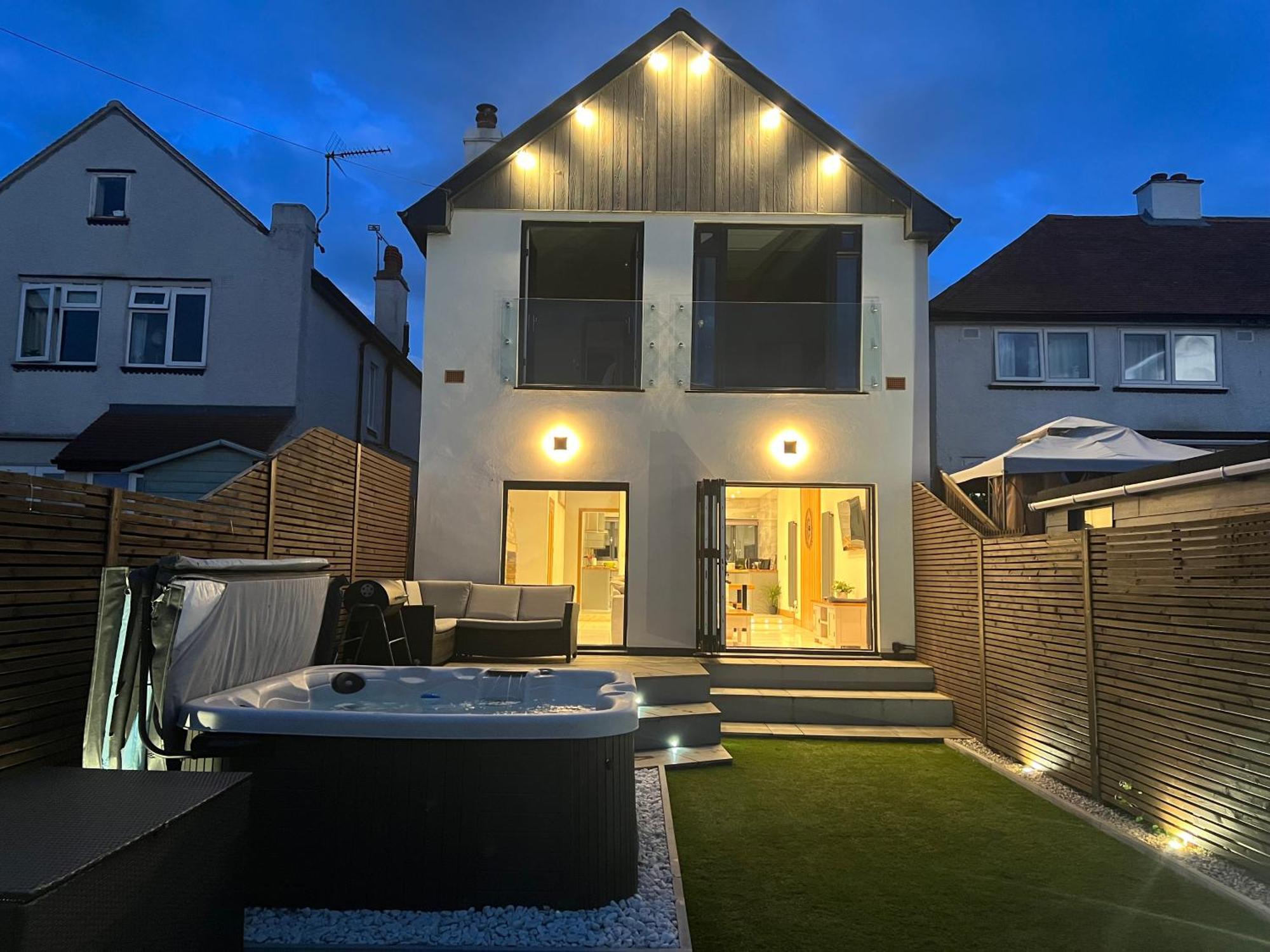 Broadway Beach Home With Hot Tub 헌베이 외부 사진