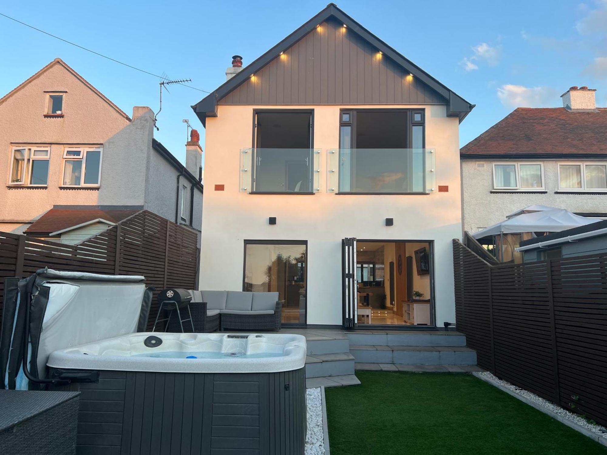 Broadway Beach Home With Hot Tub 헌베이 외부 사진